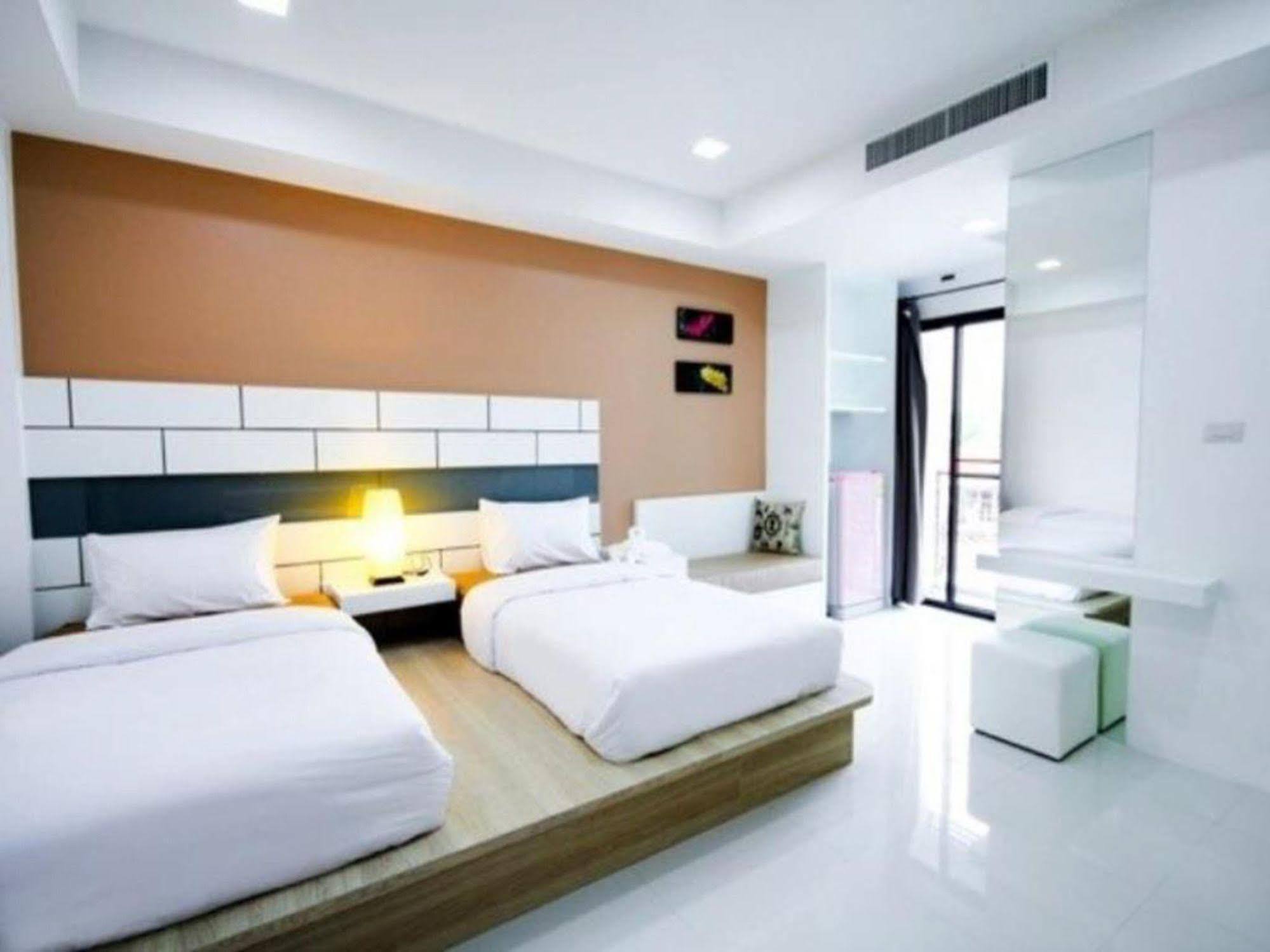 S5 Residence And Cafe Chalong Dış mekan fotoğraf