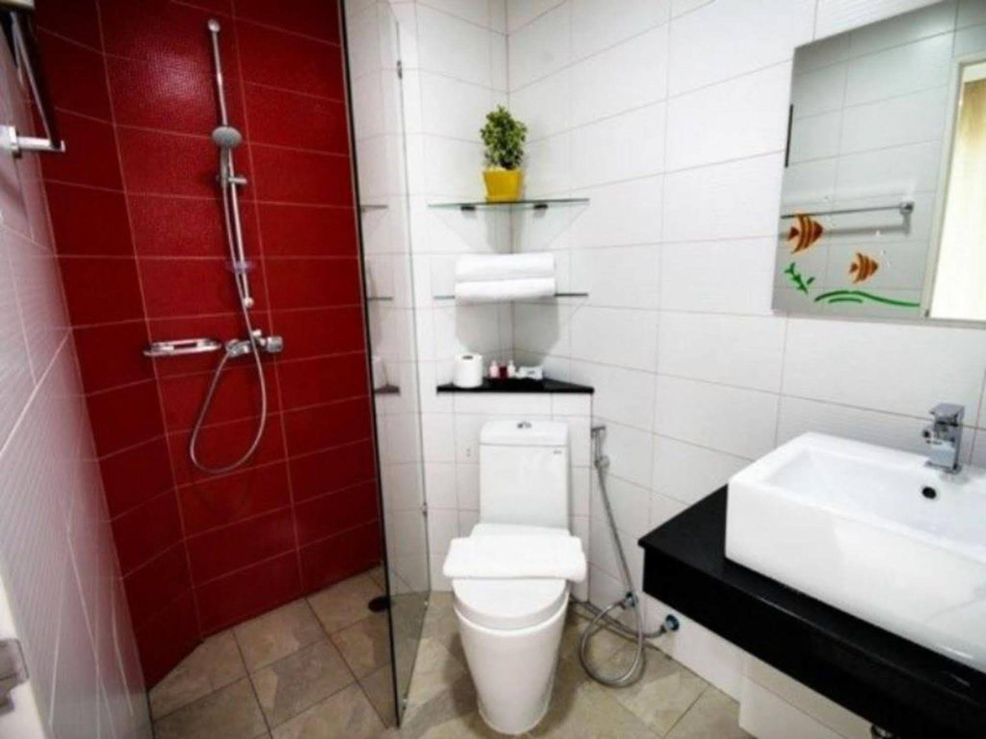 S5 Residence And Cafe Chalong Dış mekan fotoğraf